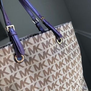 Michael Kors Bucket Purse, Purple Straps